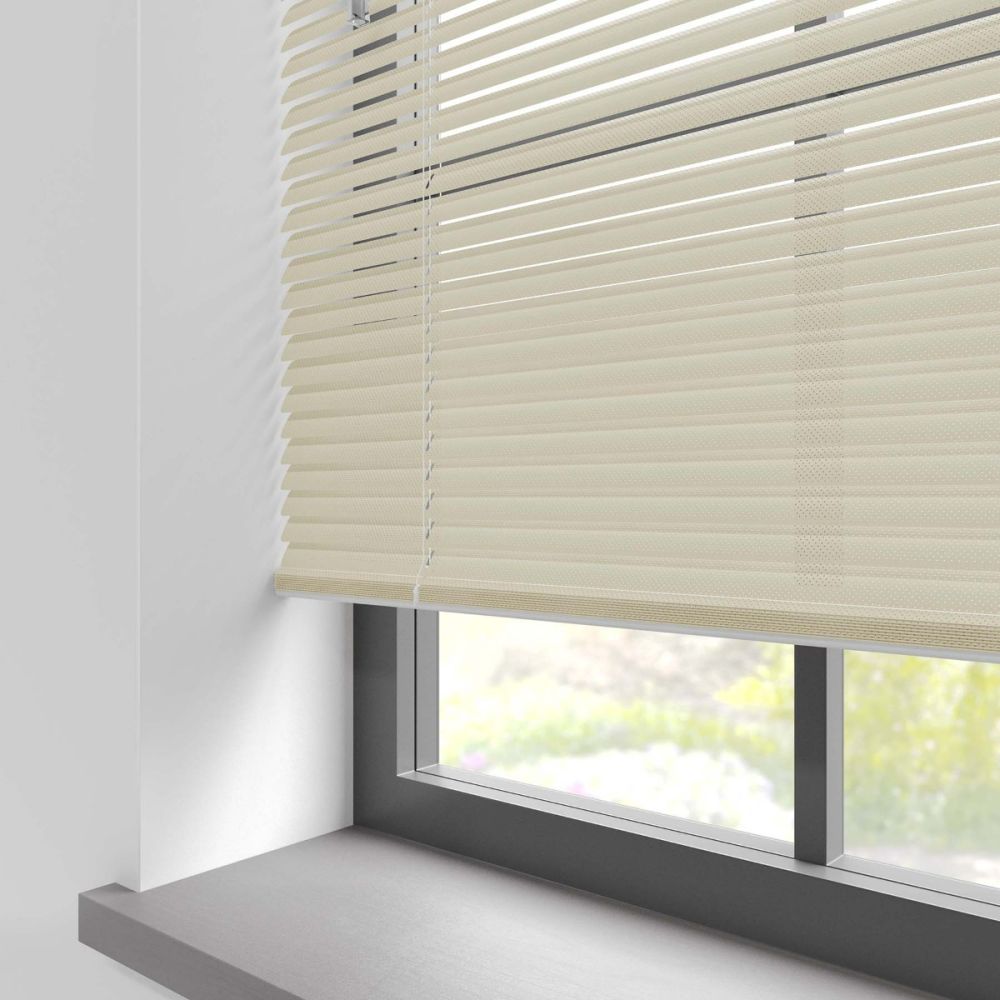 Cream Perfora Aluminium Venetian 